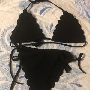 Black Scallop Bikini